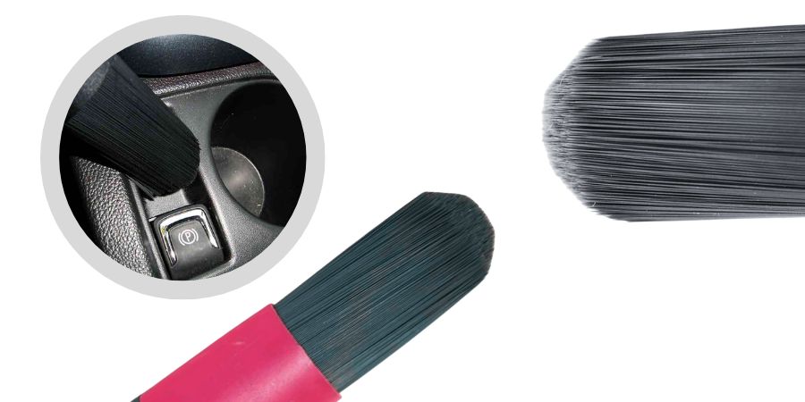 BRUSH Soft (měkčí varianta): vhodný pro interiér, lak, chrom a citlivé povrchy Kyselinovzdorné štětiny – vhodné pro silné čističe Ergonomická rukojeť pro pohodlné držení Extrémní odolnost a dlouhá životnost Rozměry: 40 × 255 mm, průměr hlavy 25 mm