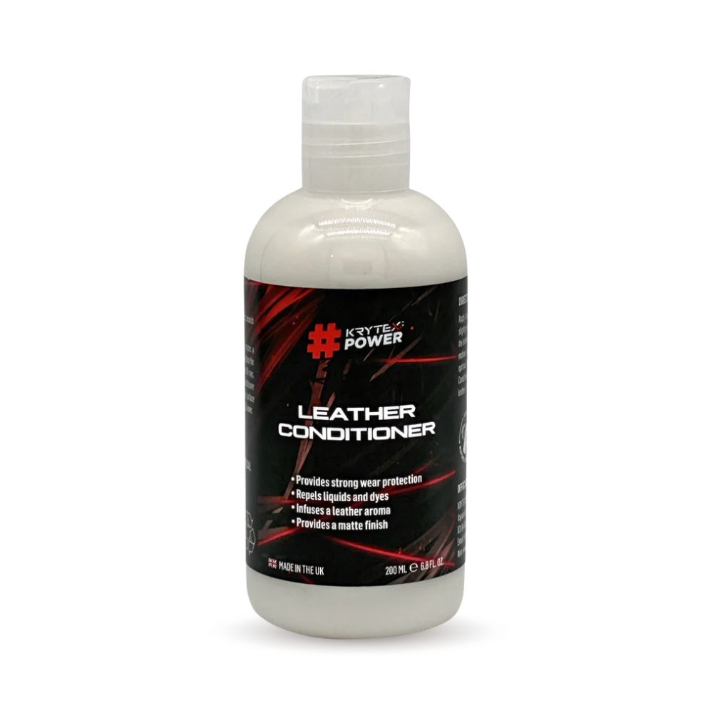 Profesionální kondicionér na moderní typy kůže – chrání před opotřebením, UV zářením, vodou a nečistotami, obnovuje jemnost i přirozený vzhled. Vhodný na nábytek, obuv, oblečení, kabelky a čalounění.