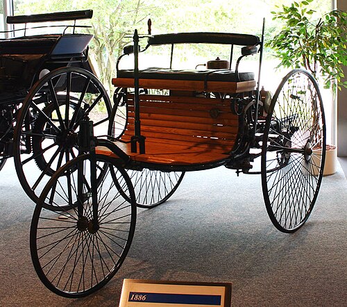 prvni automobil